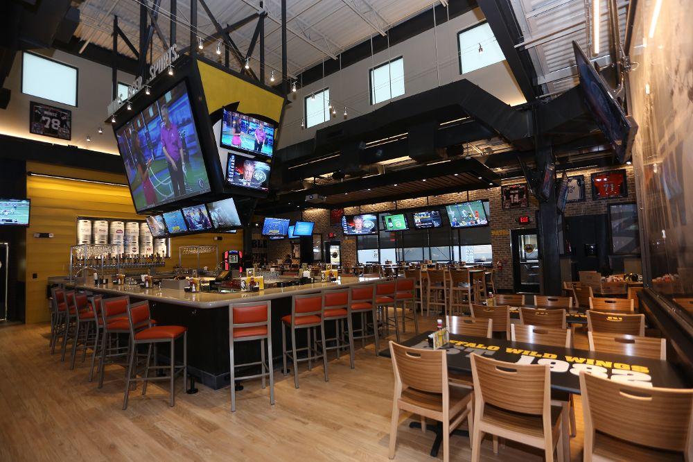 Buffalo Wild Wings Restaurant